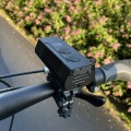 Światło rowerowe 750 lm 2x XML + COB + powerbank VA0045 Vayox w drodze.jpg
